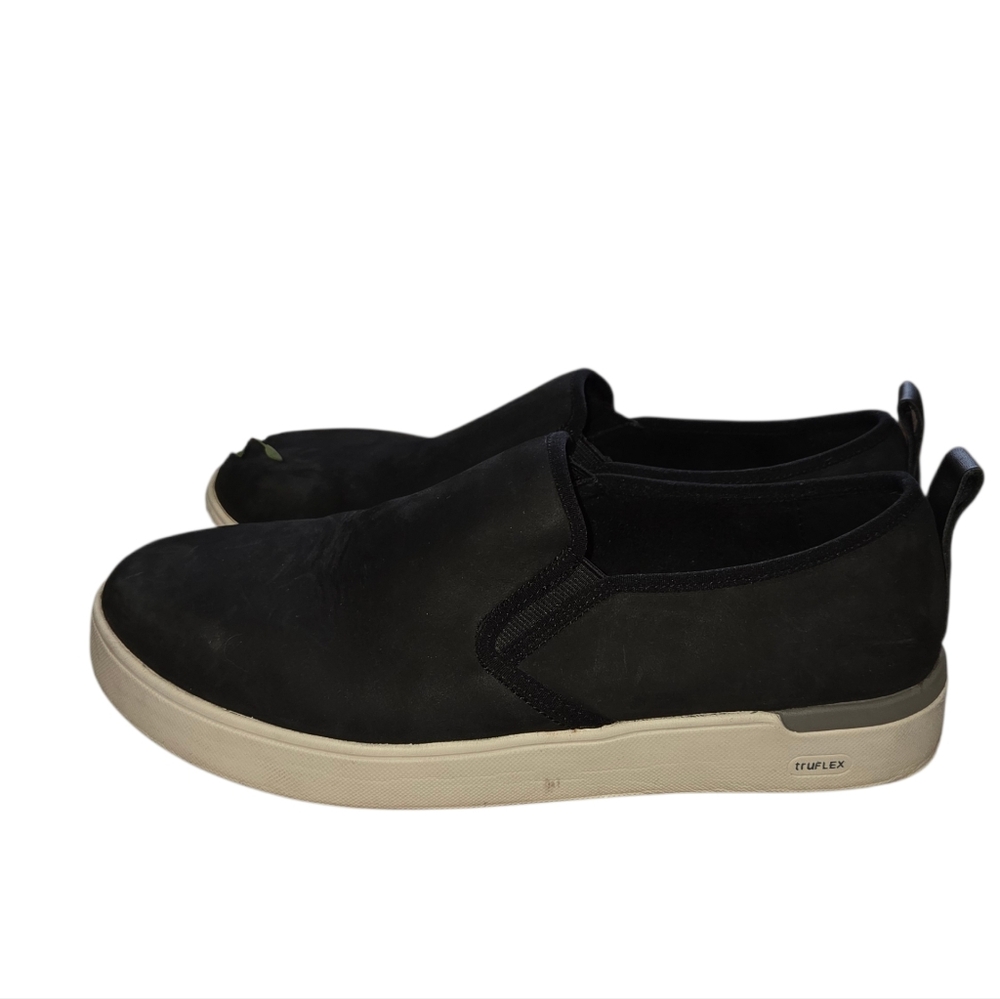 Rockport Black Slip-On Sneakers with Off-White Sole